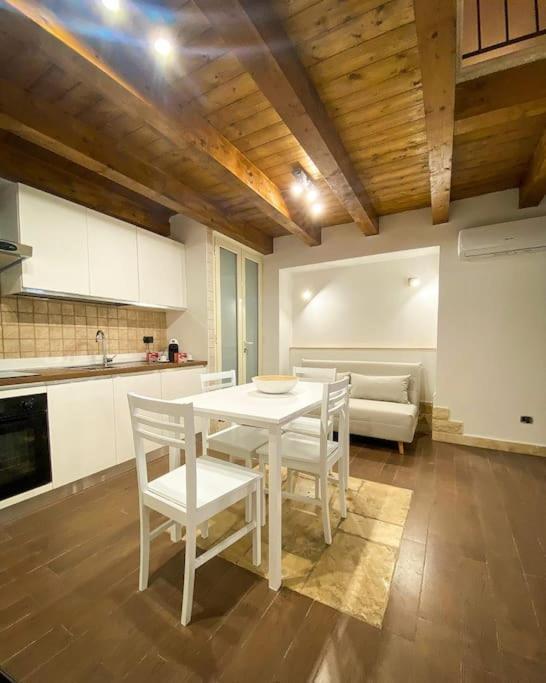 Villa Casa Pachira à Bari Extérieur photo